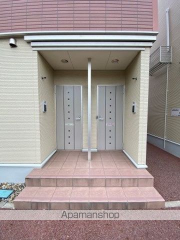 プルメリアIIIの玄関写真