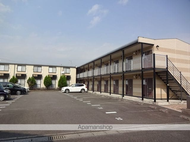 レオパレスシェソワの外観写真