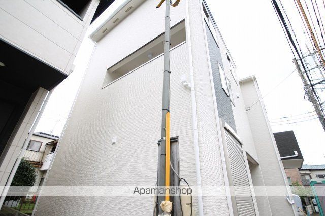 東武鉄道野田線 流山おおたかの森駅 徒歩20分 3階建 新築の外観写真