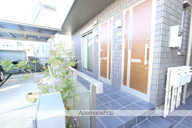 総武本線 船橋駅 徒歩9分 3階建 築9年の玄関写真