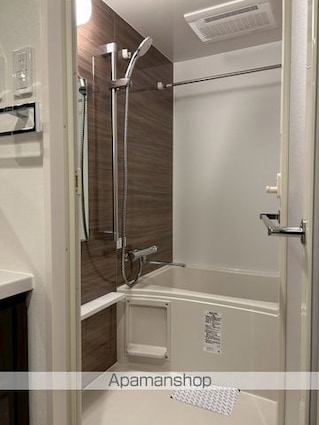 東京都中野区江原町２丁目[1K/28.13m2]のバス