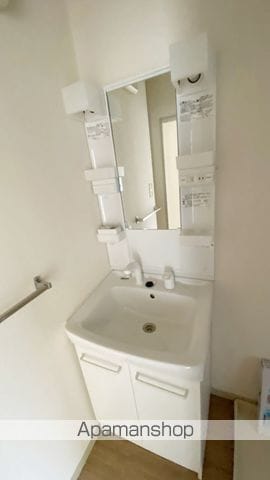 イスタナイマオカBの内装写真