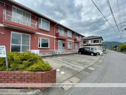 滋賀県米原市本市場[3DK/43.74m2]の駐車場2