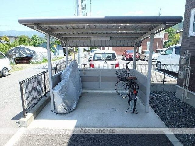 アイリスコートＡ[1LDK/45.72m2]の駐車場