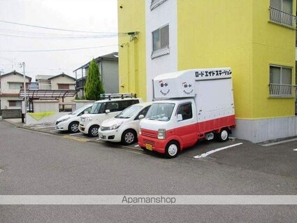 和歌山県和歌山市六十谷[1R/47.06m2]の駐車場1