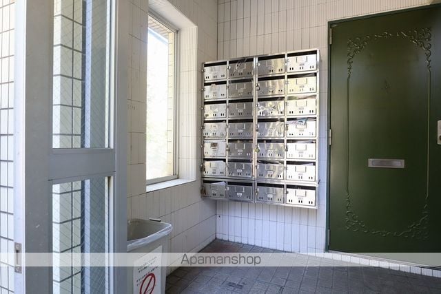 プレアール青山の玄関写真