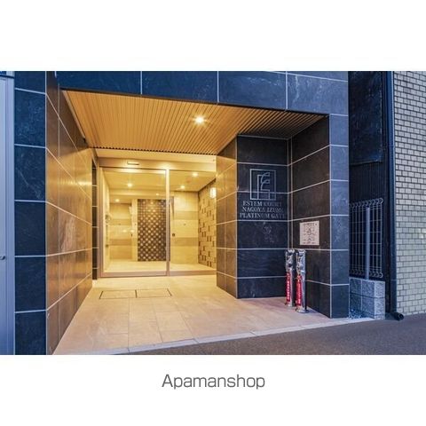 エステムコート名古屋泉プラチナムゲートの玄関写真