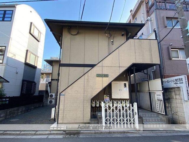 フラット目白の外観写真