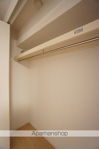 レジみん春日の内装写真