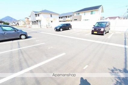 セジュールコートＡ・Ｂ[2LDK/52.99m2]の駐車場