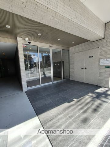 レシオス大阪城SOUTHの玄関写真