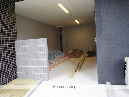 プレサンス広小路通今池[1K/22.23m2]の駐車場