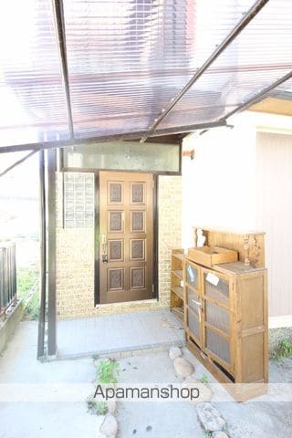 阪急電鉄箕面線 箕面駅 徒歩2分 2階建 築51年の玄関写真
