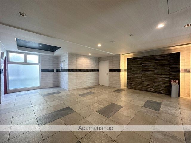 インザライフ大正RESIDENCEの玄関写真