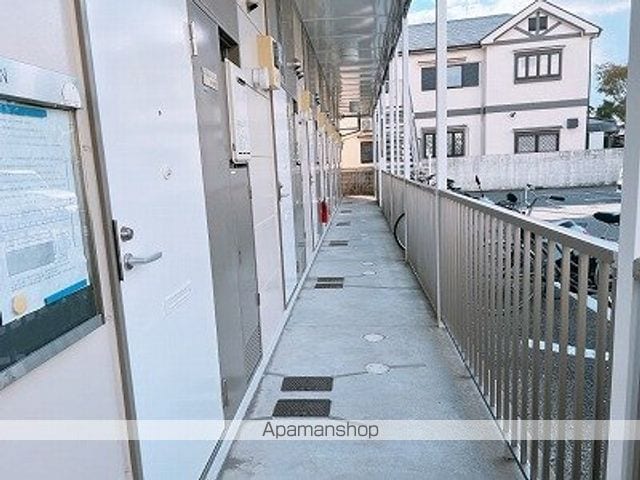 レオパレスYAMAMOTOの玄関写真