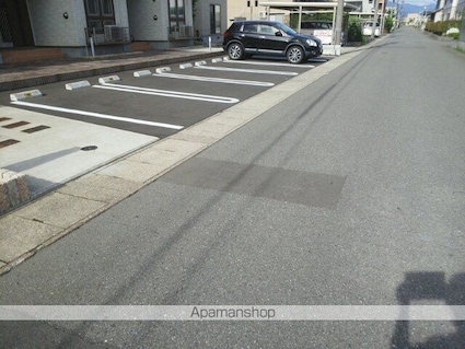 セレノⅡ[1LDK/50.29m2]の駐車場