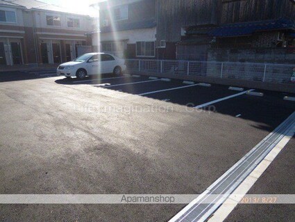 滋賀県東近江市ひばり丘町[1LDK/42.64m2]の共用部1