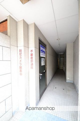 藤澤ビルの玄関写真