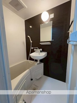 香川県高松市瓦町２丁目[2DK/44.26m2]のバス