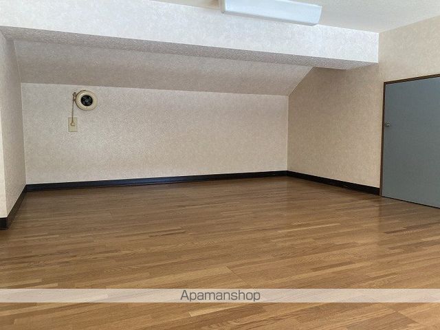 ブルーハイム駒岡の内装写真