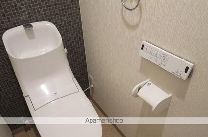 ロイヤルガーデン高松駅西オーシャンビュー弐番館[2LDK/62.13m2]のトイレ