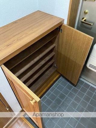 コモド３６０[2LDK/58.81m2]の玄関