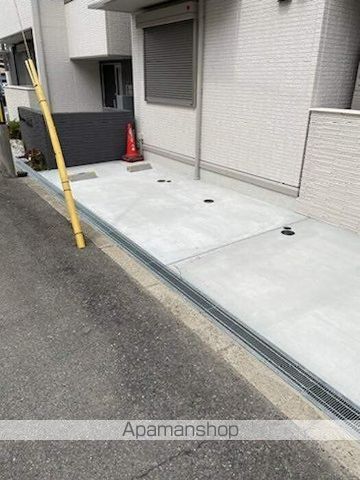 DーROOM新今里の玄関写真