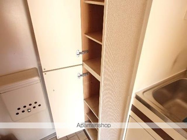 タッシ国立の内装写真