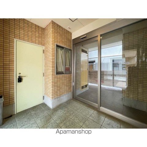 ラヴィエント浅草言問の玄関写真