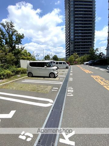 【福岡市東区香椎照葉のマンションの写真】