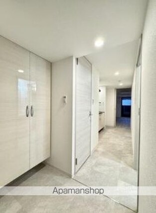 ＳーＲＥＳＩＤＥＮＣＥ中新町ａｖｅｌｉｓ[1K/29.04m2]の玄関