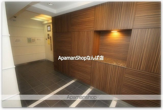 ラヴィータ日本橋の玄関写真