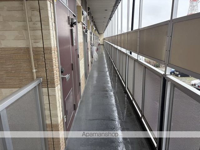 レオパレス山崎85の玄関写真