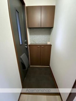 バリュージュ金沢Ａ・Ｂ・Ｃ・Ｄ棟[3K/52.54m2]の玄関