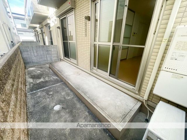 イソラ フェリジェIIの内装写真