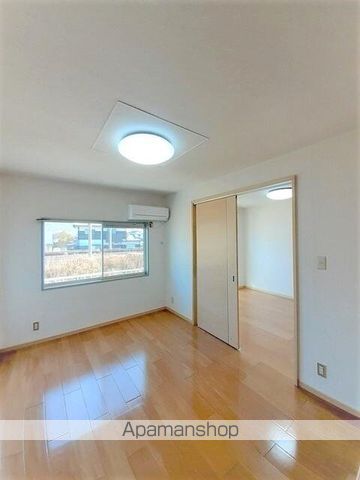 エルディム川西の内装写真