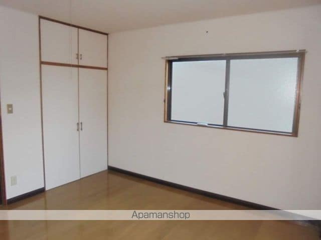 Apartment House Yの内装写真