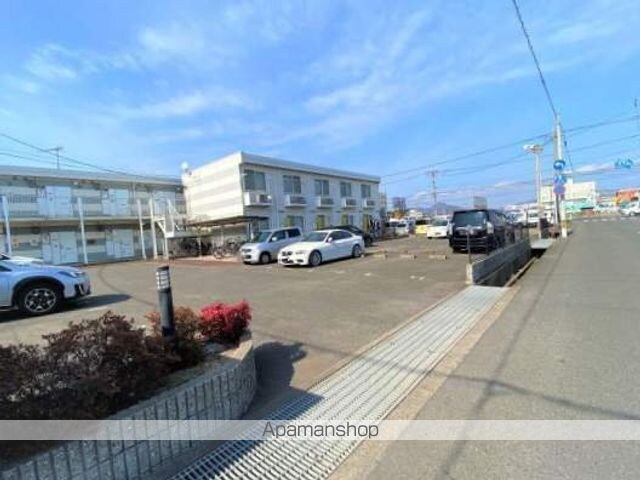 レオパレス東手城[1K/22.02m2]の駐車場2