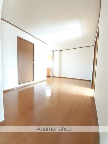 リベラESTの内装写真