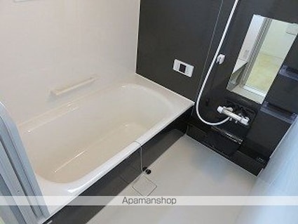 岩手県盛岡市南仙北１丁目[3LDK/82.39m2]のバス