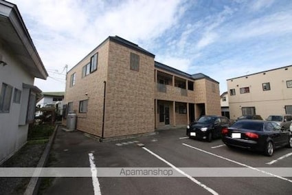 メゾンウエスト[2K/40.65m2]の外観2