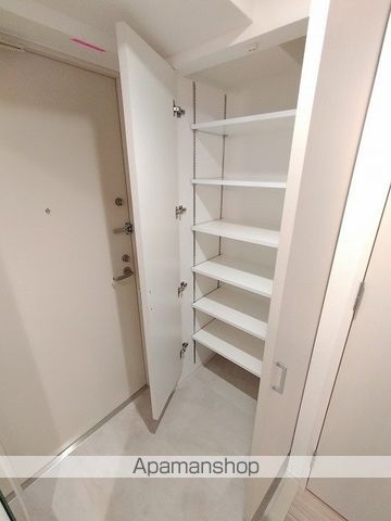セレニテ江坂グランデの内装写真