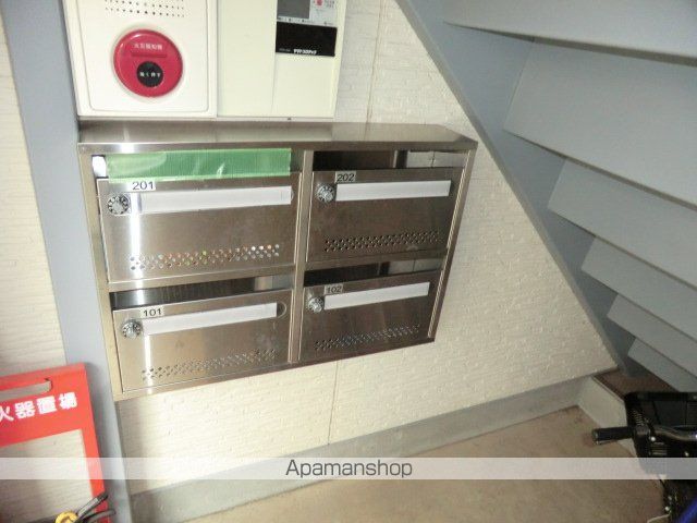 ボヌール元町の玄関写真