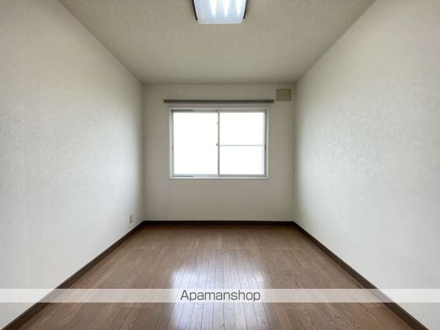 ウッドハウス追分の内装写真