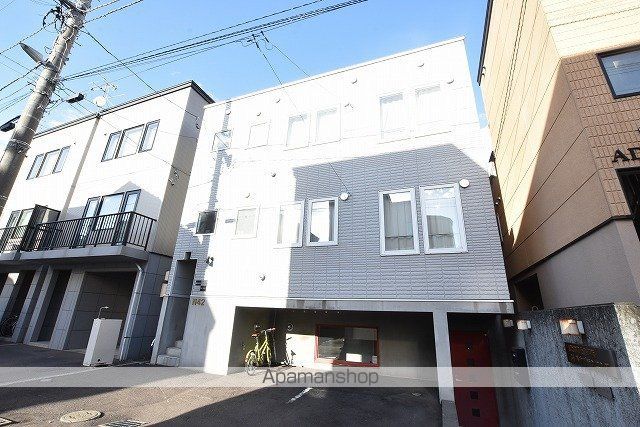 札幌市南北線 麻生駅 徒歩10分 3階建 築27年の外観写真