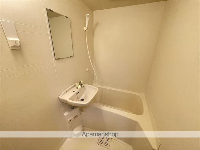 ラヴェラの内装写真