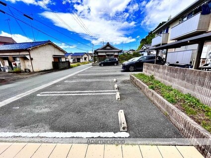 和歌山県和歌山市善明寺[2DK/62.11m2]の駐車場1