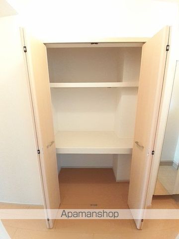 ヴィヴァーチェ 四季の内装写真