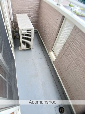 シャン・ミリュー IBの内装写真