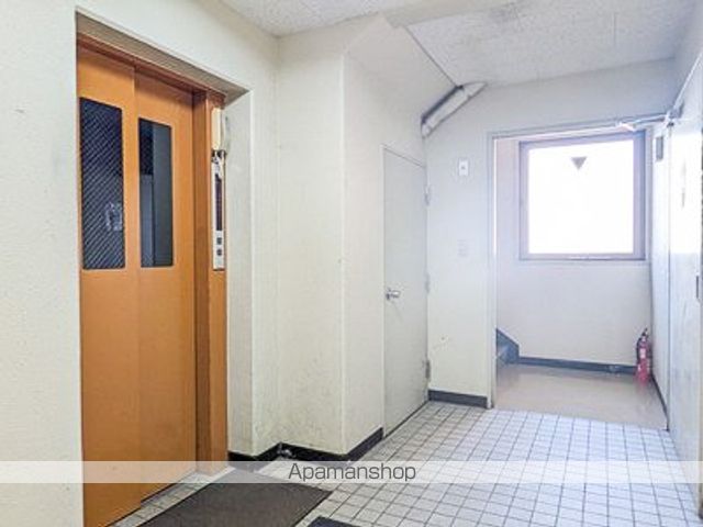 ヴィザージュ菊水の玄関写真